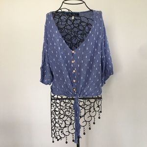 BLUE BUTTON DOWN BLOUSE